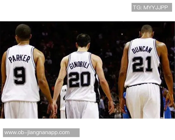 开拓者历史上共402名球员詹姆斯交手212人杨瀚森和库克成为最新成员